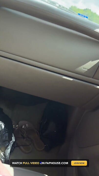 Squirt dans la voiture