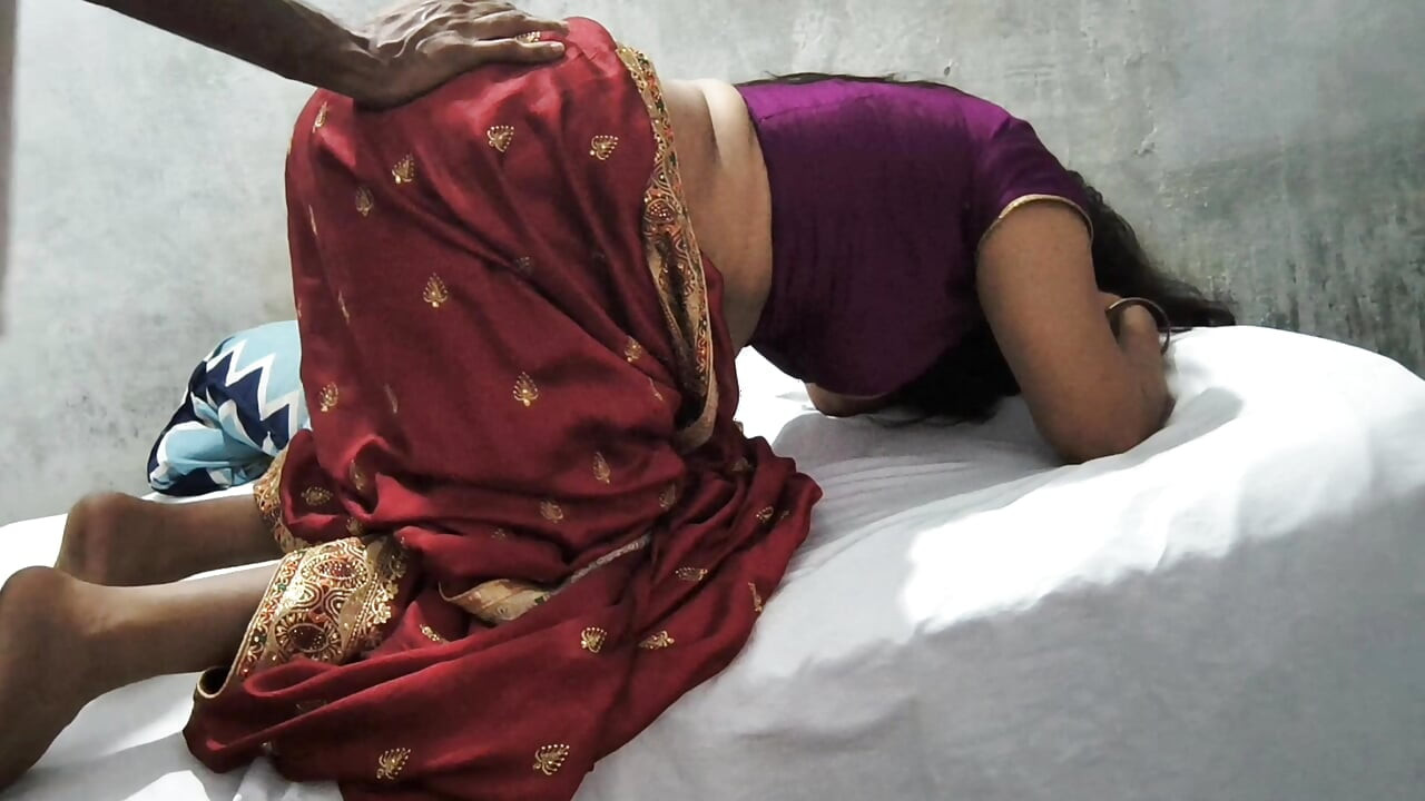 Desi village indian beautiful bhabhi hot romantic sex and cumshot on her belly