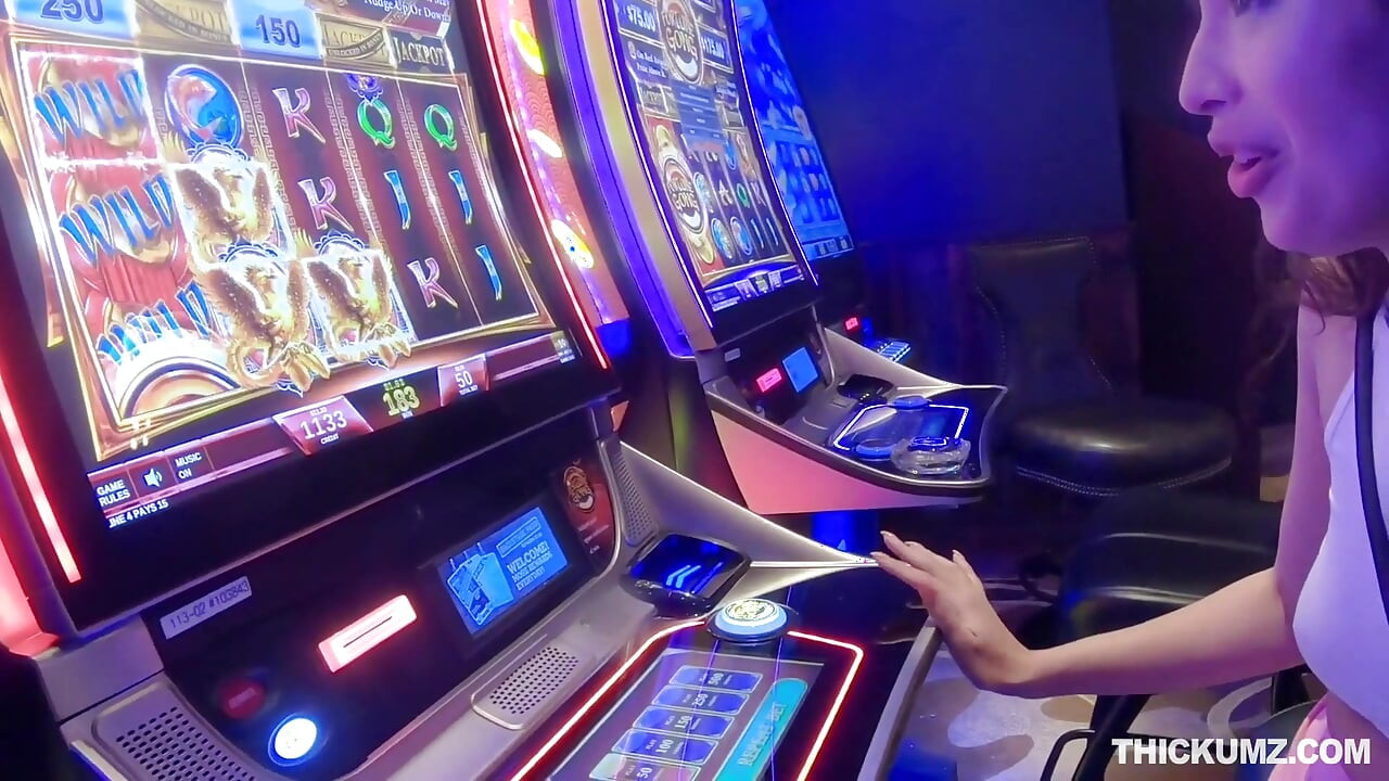 Thickumz - เย็ดสาวละตินตูดใหญ่