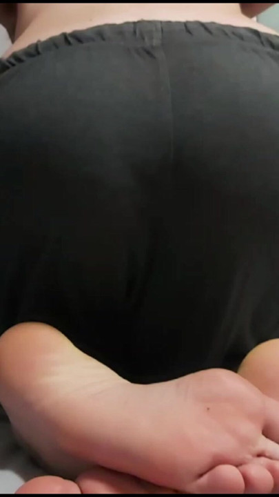 Big shaved ass