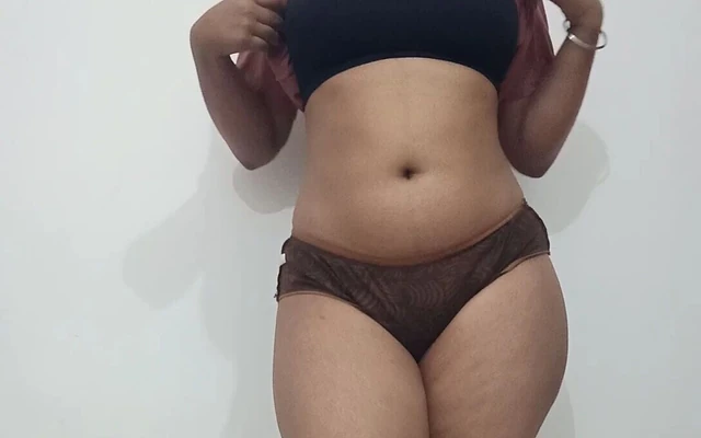 Hot Desi Indian Muslim Girl Sana Making Nude Fingering Video