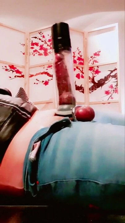 Slutboyben cam4 tägliches pferdeschwanz-training