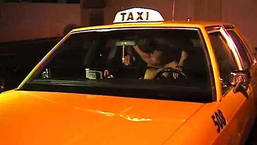 Wilde Taxifahrt: Heiße Erotik im Auto