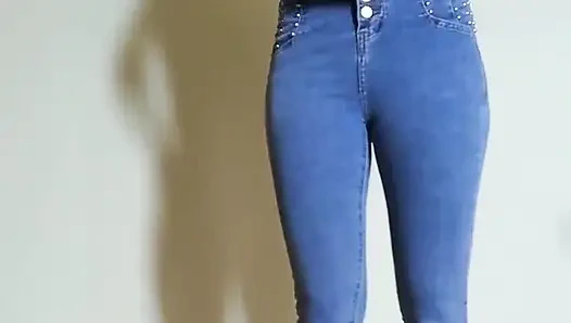 Sonunda tam kıyafet videoma göz atın