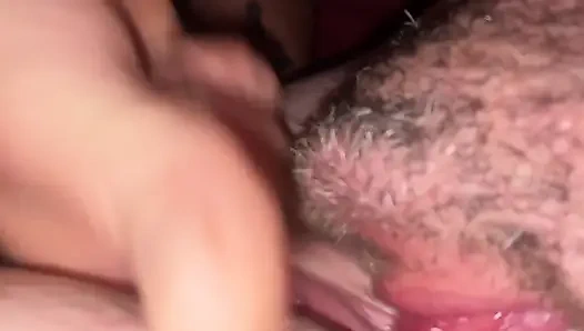 Karımın amını döl suyuyla akıyor