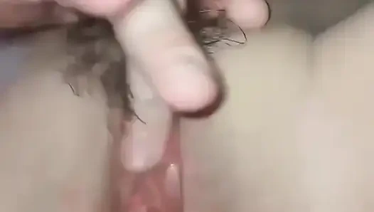 Asyalı ateşli orta yaşlı seksi kadın amını siyah boğaya sert siktiriyor