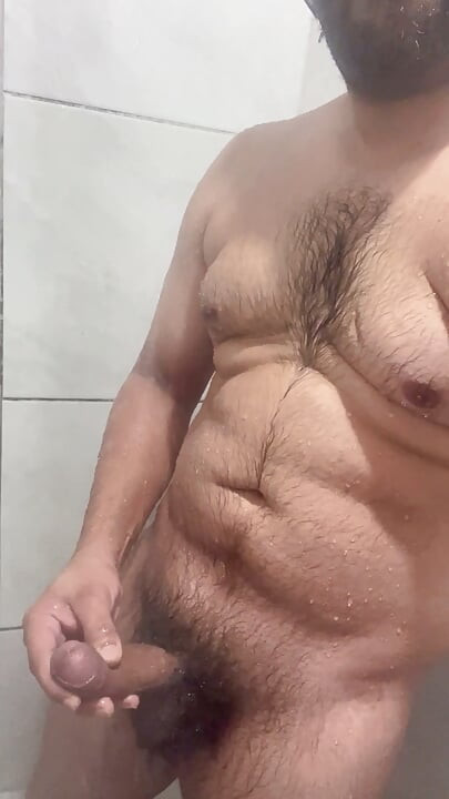 Harter Schwanz in der Dusche