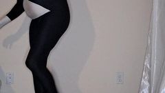 Zentai üvey anne çuvalının içinde zentai'de biraz eğlenmek