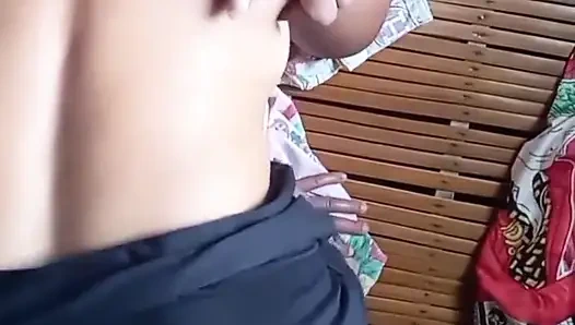 Она обожает сосать член утром