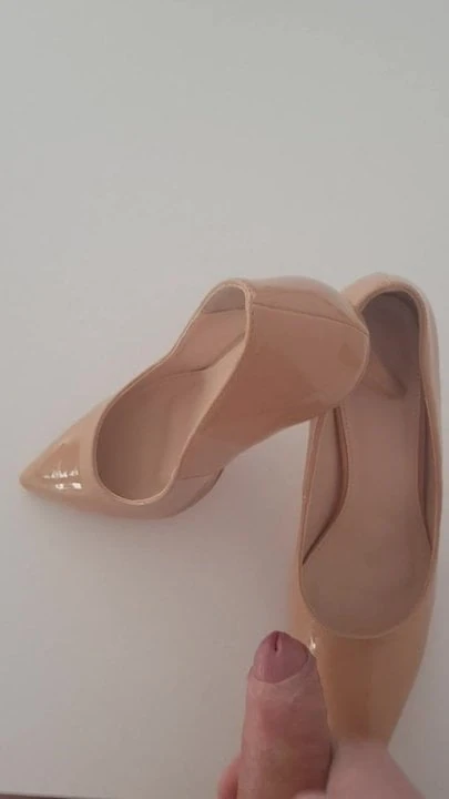cum at my girls new working high heels