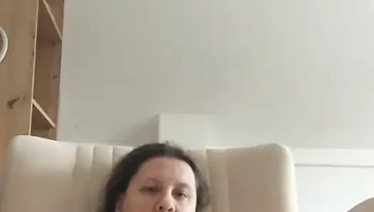 Belki sidik altın yağmuru ve striptiz eğlencesi