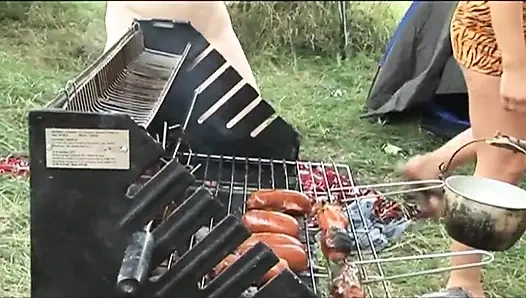 Outdoor hairy pussy fucking anal penetrated threesome in the garden