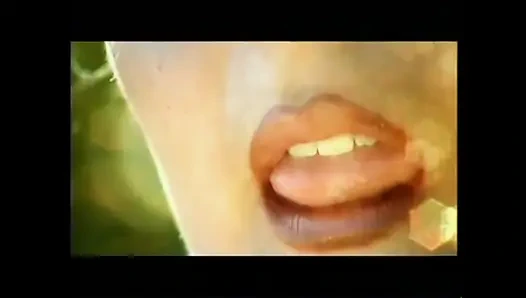 Lezbiyen amcık yalama amcık parmaklıyor