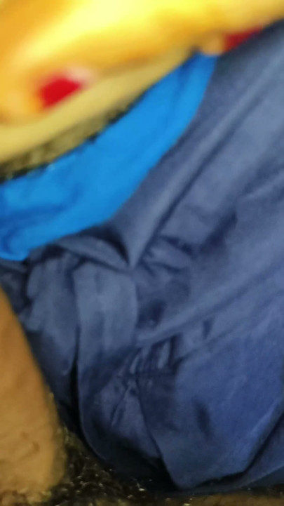 Desi Bhabhi دیکم را می‌مکد و گلو عمیق می‌کند و در نهایت تو دهنش آبش می‌آید به زبان هندی | کلیپ ۲