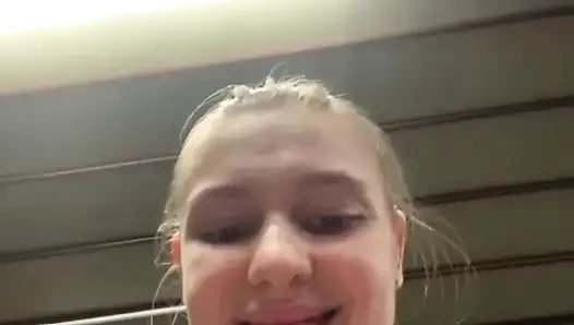Public fucking in the gym jucielussie