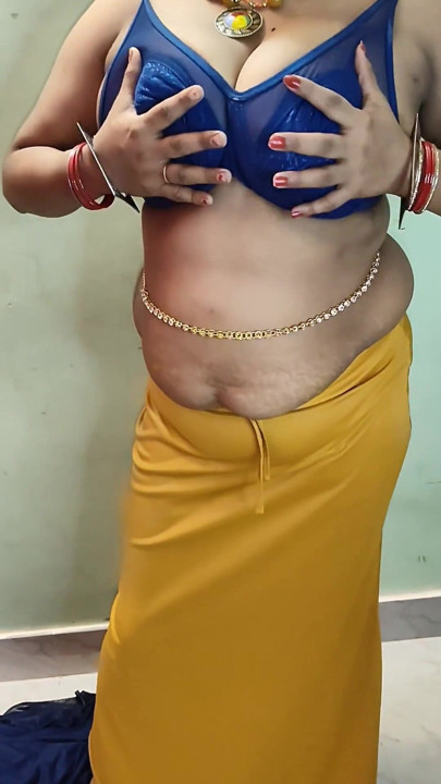 Indian chubby bbw wife saree show and dirty talking | Clip 1