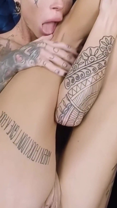 Flexi MILF Sashs Beart Filling All Her Holes