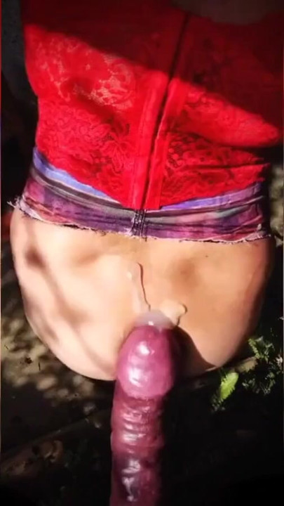 Intense anal sex in the garden | Clip 1