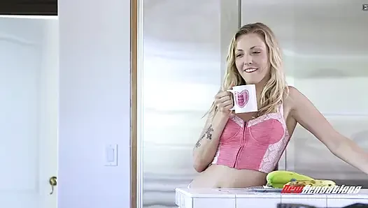 Karla Kush - моя новая горячая мачеха