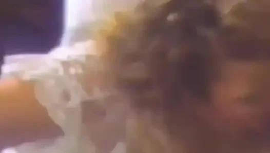 Pasangan jadul lagi asik masturbasi dan habis-habisan