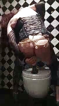 Horny Arabic gurl slut