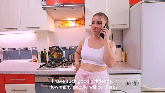 Istri yang doyan selingkuh memanggil temannya untuk menghubungi kekasihnya dan suaminya mendengar semuanya / sub Eng