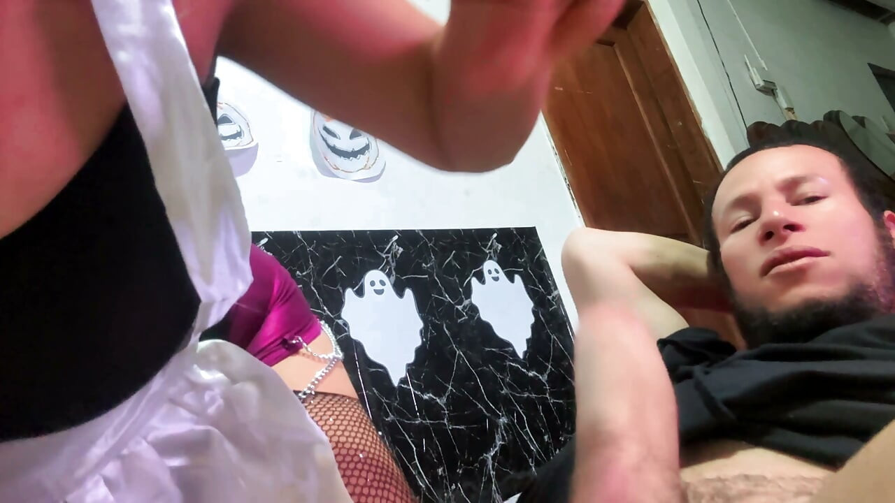 I break her ass and she goes crazy Homemade amateur anal sex