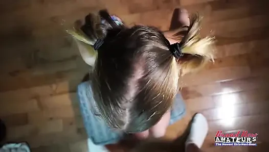 Audisi pixie pixie si cewek mungil bertato rambut pirang dientot habis-habisan sampai dicrot di dalam!