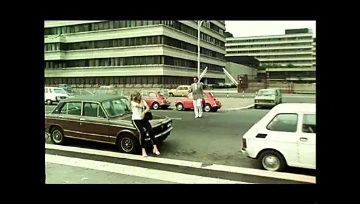 Moana Pozzi в: "Валентина Ragazza в Калоре" - (Оригинал)