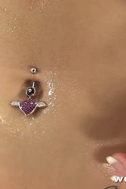 Teen girl happily pisses into her own face