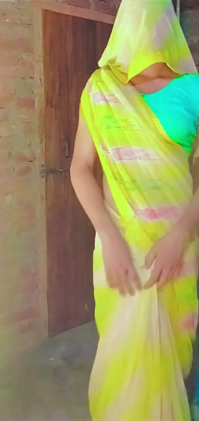 Sapan bhabhi enjoying in beautiful saree | Clip 1