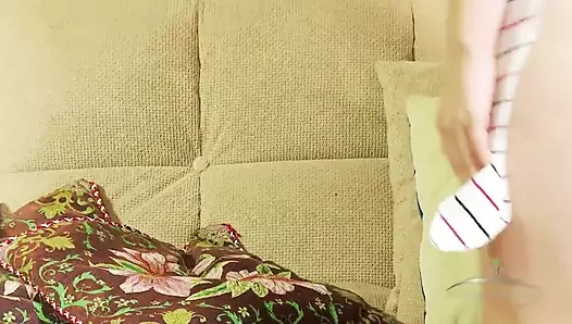 Bird porn video – Masturbation