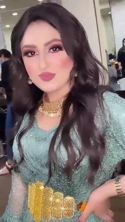 Beautiful Kurdish big breast queen in Kurdish women's dress