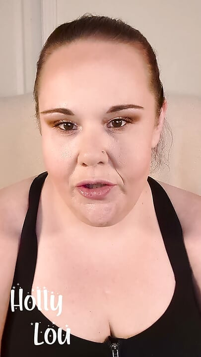 Žena šalje tvoje sissy želje Mistress Holly na pravu sissy obuku