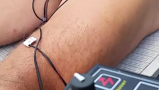 Pump porn video – Wifey pumps out my cock estim
