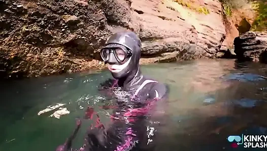 Дайвинг в моем блестящем двухдельном гидрокостюме