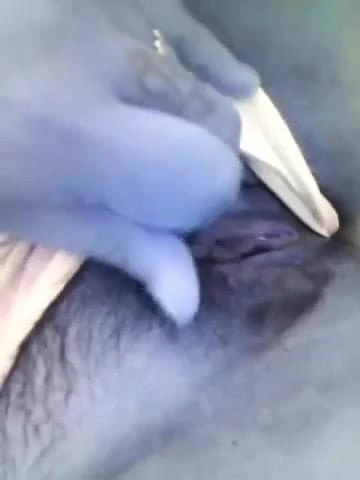 Mi novia masturbandose para otro