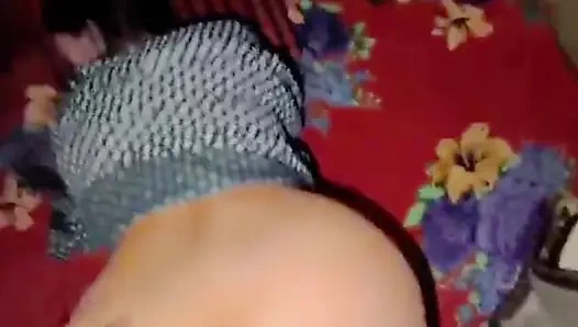 Üvey evli kadın üvey oğlunu sikiyor