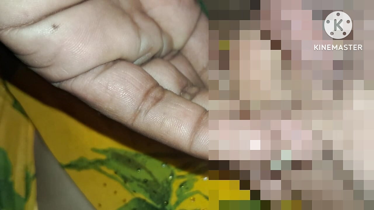The husband took out water in the mouth of the village sister-in-law.
