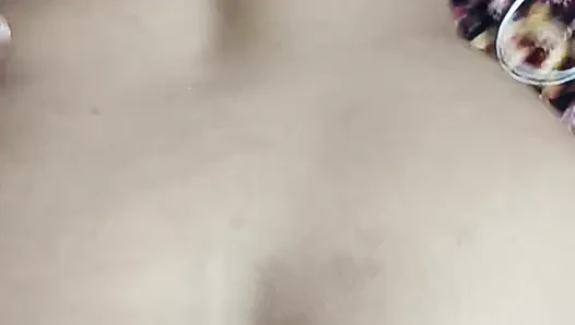 Tante cantik telugu india lagi asik ngentot gaya doggy sambil pakai kain sree