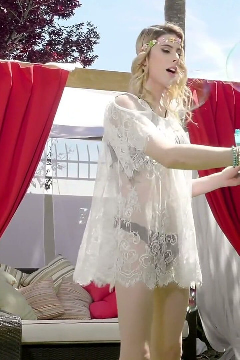 Trans Angels - Nature Loving Casey Kisses Blows Bubbles Then Strokes Her Tgirl Cock Until Unloading