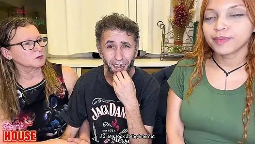 Личный тренер трахает замужнюю женщину, а старуха сосет хуй куколда