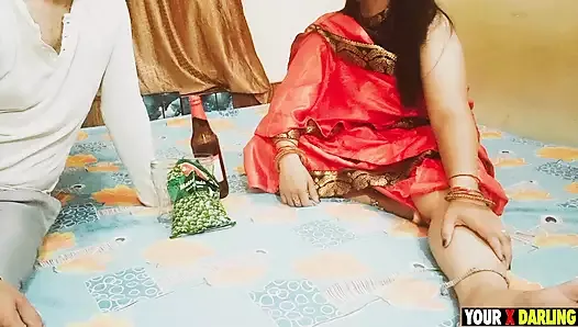 Esi maa ho to biwi ki kya jrurt, daaru bhi peeti hai, aur choot bhi deti hai aur kya chahiye mard ko