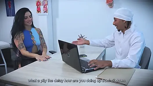 Ibu tiri Kolombia ke kantor dokter dan pantatnya yang besar pergi ke dokter BBC
