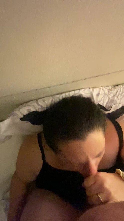 Tjukk blondine blowjob