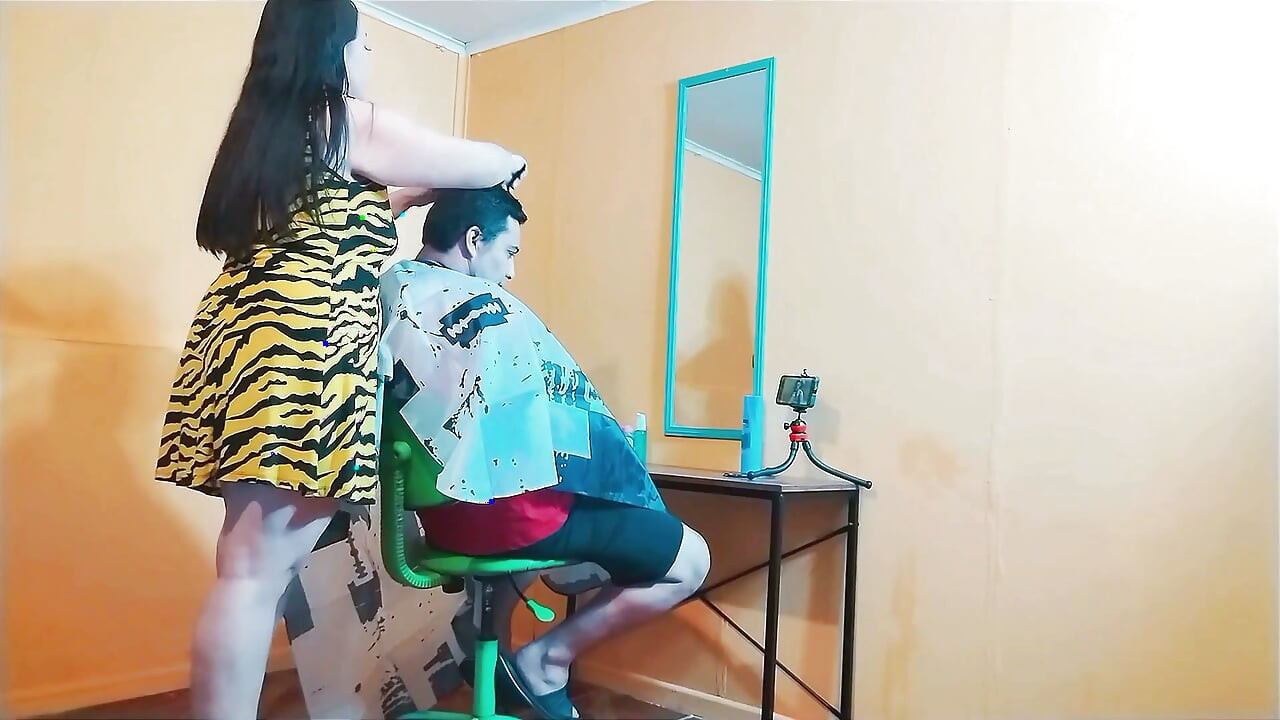 The best MILF hairdresser in town is my stepmother.