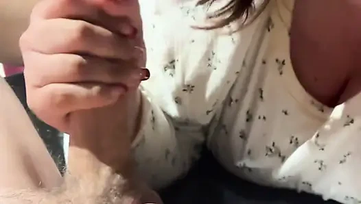 Molliges mädchen schönes blowjob und handjob
