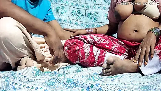 Hintli öğretmen ve öğrenci yatak odasında seks yapıyor 29655