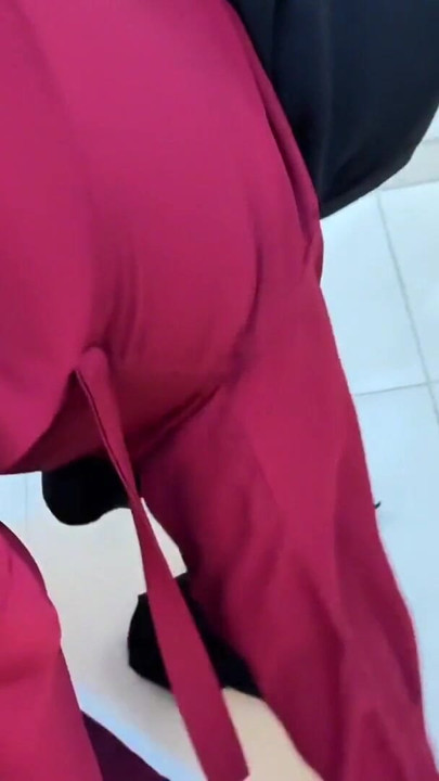 Velkolepý okamžik od "(část: 2) velký zadek a obrovská prsa muslimské teen (18+) sexy macecha dostane drsné anální šukání a zničení ji"