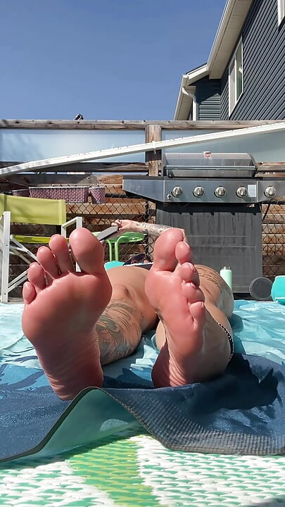 Girl Next Door’s Ridiculously Pretty Soft Pink Wrinkled Soles - HD